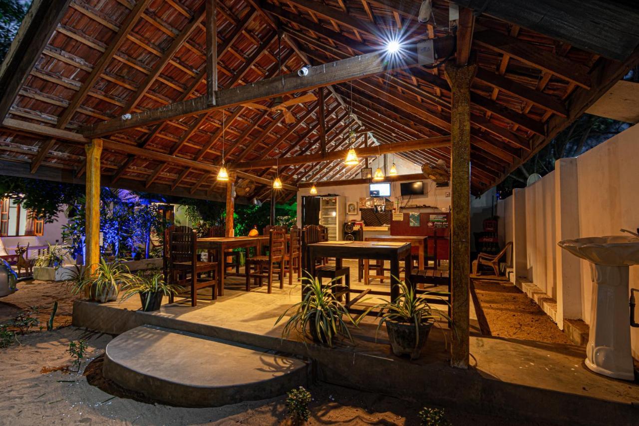 Comfort Beach Hotel Baie d'Arugam Extérieur photo