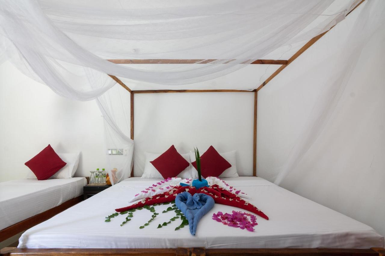 Comfort Beach Hotel Baie d'Arugam Extérieur photo