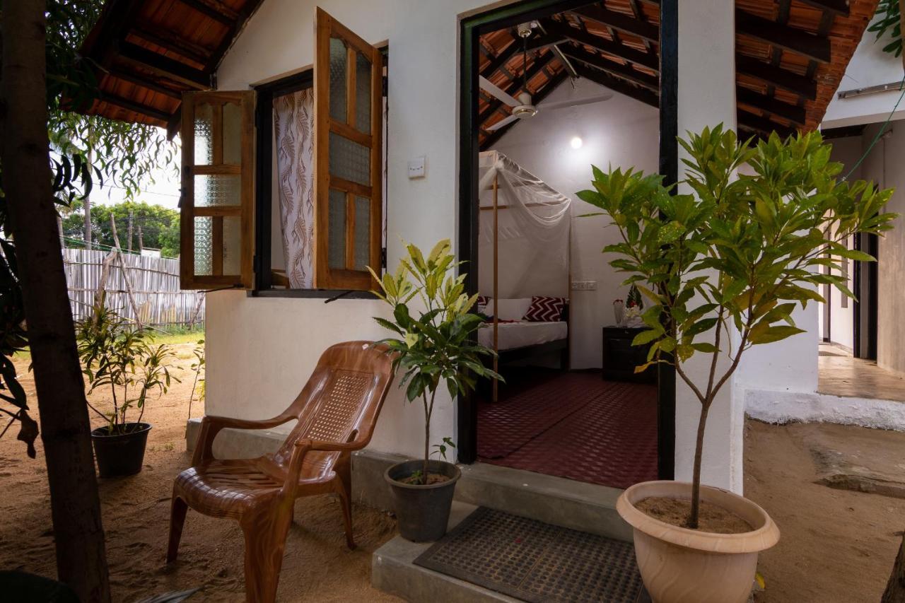 Comfort Beach Hotel Baie d'Arugam Extérieur photo