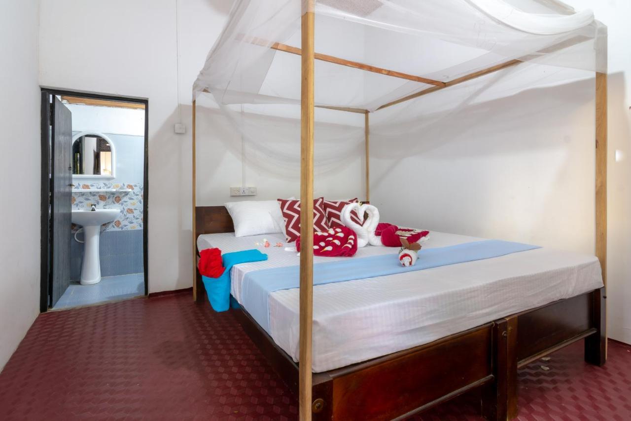 Comfort Beach Hotel Baie d'Arugam Extérieur photo