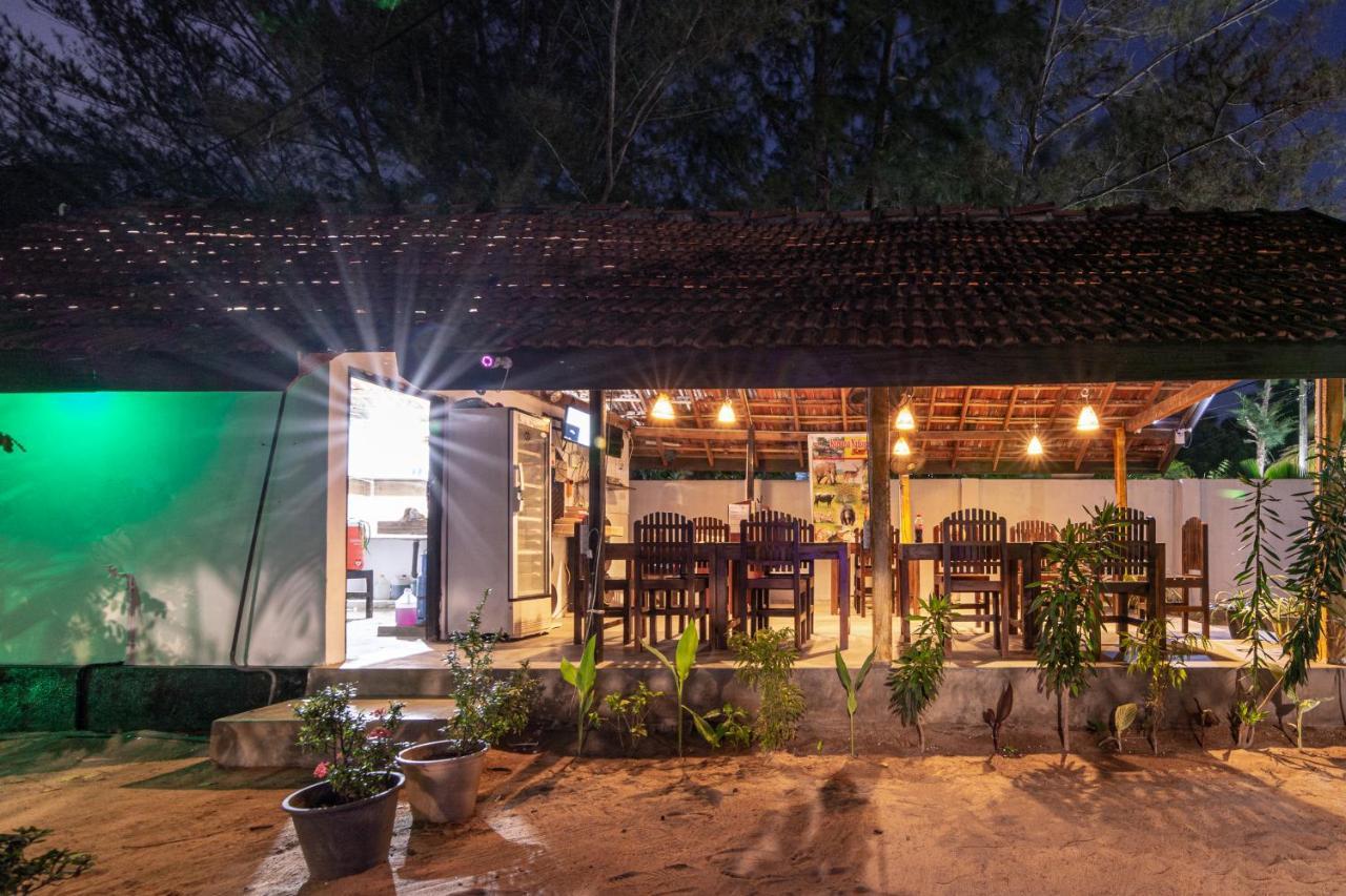 Comfort Beach Hotel Baie d'Arugam Extérieur photo